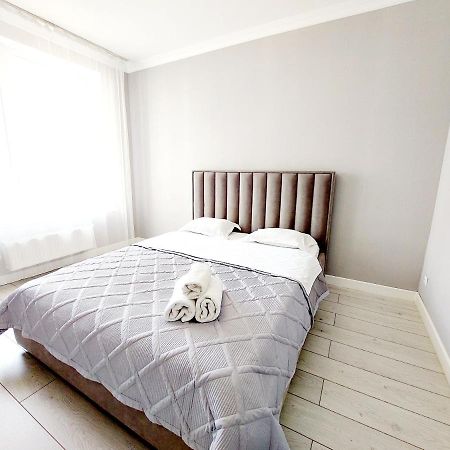 Апартаменты В Жк Only Sun Astana Exteriör bild